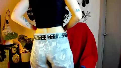 themelrose online show from October 2025 10:10:02 PM