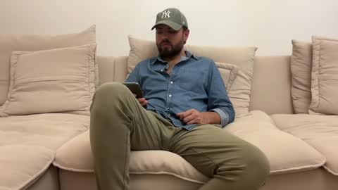 Snapshot of themonarchgoat chatting on December 2024 12:41:02 AM TheMonarchGoat online show from December 2024 12:41:02 AM