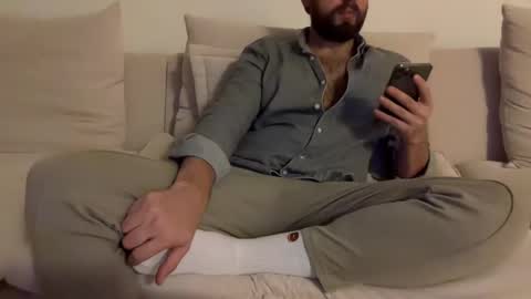 Snapshot of themonarchgoat chatting on December 2024 02:21:01 AM TheMonarchGoat online show from December 2024 02:21:01 AM