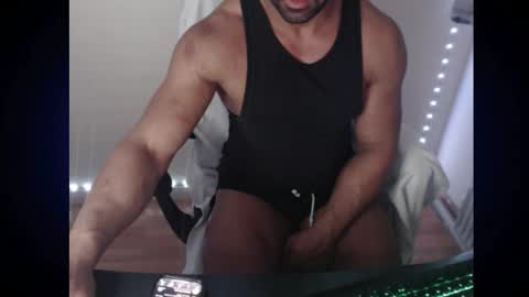 TheMuscleFactory online show from November 2025 08:08:01 PM