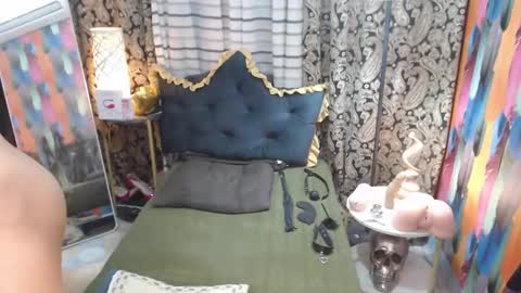 Snapshot of thenchantressduo69 chatting on February 2025 07:26:02 AM Anne online show from February 2025 07:26:02 AM