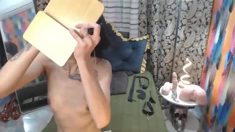 Snapshot of thenchantressduo69 chatting on February 2025 03:07:01 AM Anne online show from February 2025 03:07:01 AM