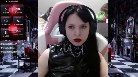 Snapshot of thenightqueen chatting on December 2024 12:10:02 AM A Goth Chick online show from December 2024 12:10:02 AM