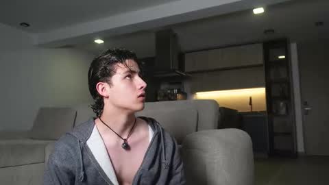 Snapshot of theohawke_ chatting on February 2026 11:03:02 PM THEO- MATEO online show from February 2026 11:03:02 PM