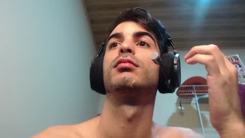 Santiago Enrique online show from December 2024 04:55:02 AM