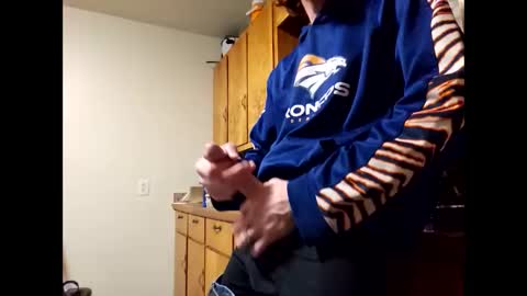 Snapshot of therizzler_1_of_1 chatting on January 2025 05:40:02 AM therizzler_1_of_1 online show from January 2025 05:40:02 AM