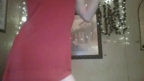 sillymillie0 online show from February 2026 03:50:02 PM