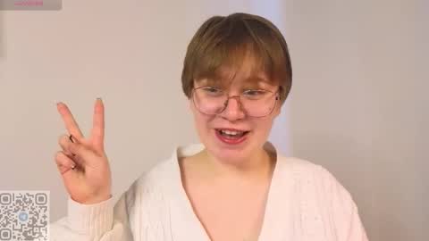 Snapshot of thestaronsky chatting on February 2026 10:25:02 AM Lucia online show from February 2026 10:25:02 AM