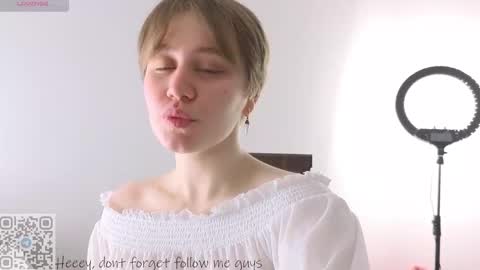 Snapshot of thestaronsky chatting on February 2026 08:10:01 AM Lucia online show from February 2026 08:10:01 AM