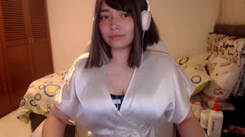 Snapshot of thetalkingbutt chatting on December 2024 01:51:02 AM Mai online show from December 2024 01:51:02 AM