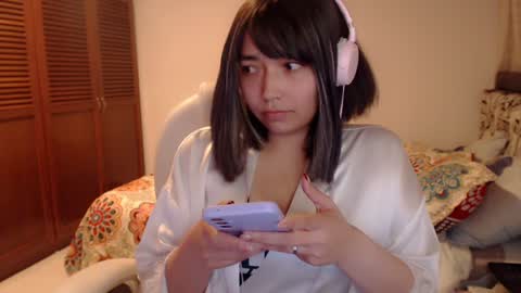 Snapshot of thetalkingbutt chatting on December 2024 01:58:01 AM Mai online show from December 2024 01:58:01 AM