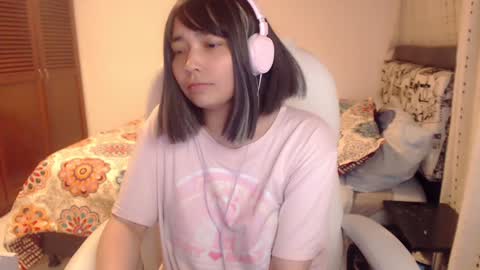 Snapshot of thetalkingbutt chatting on January 2025 08:22:01 AM Mai online show from January 2025 08:22:01 AM