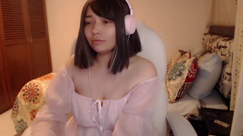 Snapshot of thetalkingbutt chatting on January 2025 09:28:02 AM Mai online show from January 2025 09:28:02 AM