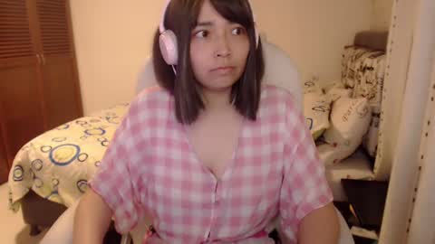 Snapshot of thetalkingbutt chatting on March 2025 01:06:01 AM Mai online show from March 2025 01:06:01 AM