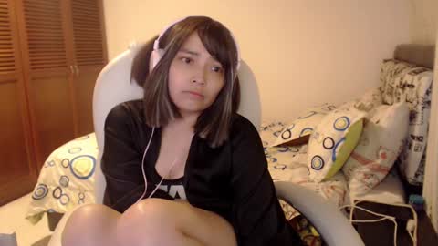 Snapshot of thetalkingbutt chatting on March 2025 08:15:01 AM Mai online show from March 2025 08:15:01 AM