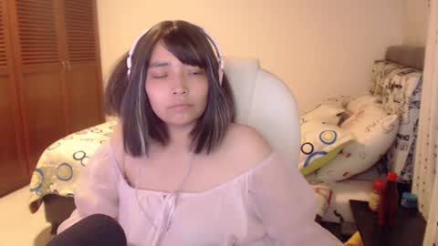 Snapshot of thetalkingbutt chatting on March 2025 05:24:02 AM Mai online show from March 2025 05:24:02 AM