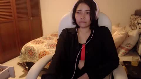 Snapshot of thetalkingbutt chatting on September 2025 02:04:02 AM Mai online show from September 2025 02:04:02 AM