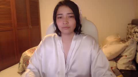 Snapshot of thetalkingbutt chatting on September 2025 07:24:02 AM Mai online show from September 2025 07:24:02 AM