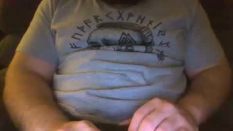 Snapshot of thethril1990 chatting on December 2025 03:22:01 AM Thethrill online show from December 2025 03:22:01 AM