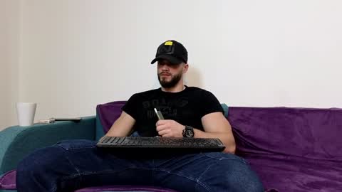 Snapshot of thetopalex chatting on December 2024 03:45:02 AM TheTopAlex online show from December 2024 03:45:02 AM