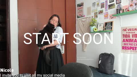 Nicole online show from December 2024 07:51:01 PM