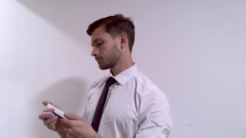 Snapshot of thewaiter2025 chatting on November 2025 05:35:02 PM The Waiter online show from November 2025 05:35:02 PM