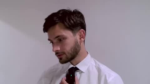 Snapshot of thewaiter2025 chatting on December 2025 06:58:01 PM The Waiter online show from December 2025 06:58:01 PM