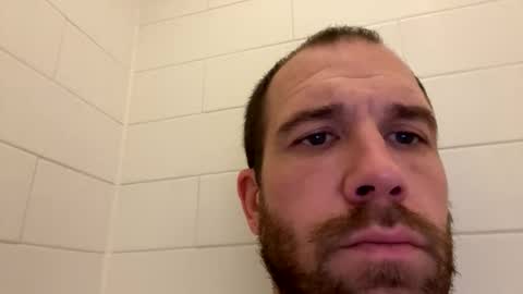 Snapshot of thewiggler32 chatting on January 2026 05:26:01 PM thewiggler32 online show from January 2026 05:26:01 PM