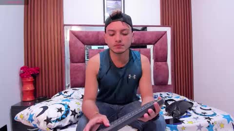 Snapshot of thiago_duval chatting on December 2025 02:06:02 AM Thiago online show from December 2025 02:06:02 AM