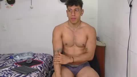 thiago_happy online show from July 2026 01:04:02 PM