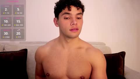 Snapshot of thiago_l chatting on February 2025 12:41:02 AM Just Thiago online show from February 2025 12:41:02 AM