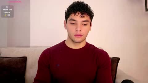 Snapshot of thiago_l chatting on March 2025 03:04:01 PM Just Thiago online show from March 2025 03:04:01 PM