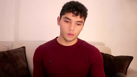 Snapshot of thiago_l chatting on March 2025 12:38:01 AM Just Thiago online show from March 2025 12:38:01 AM