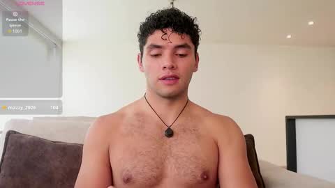 Snapshot of thiago_l chatting on November 2025 03:38:02 PM Just Thiago online show from November 2025 03:38:02 PM