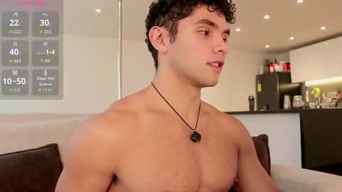 Snapshot of thiago_l chatting on June 2026 04:31:02 PM Just Thiago online show from June 2026 04:31:02 PM