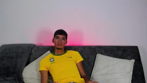 Thiago online show from April 2026 02:54:01 AM