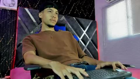 Thiago online show from May 2026 07:53:02 PM