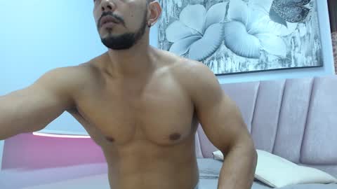 Thiago Summers online show from January 2025 06:01:02 PM