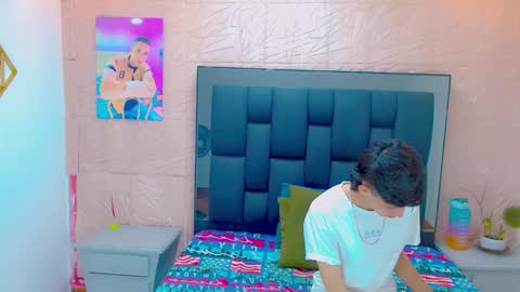 Snapshot of thiago_twink38 chatting on October 2025 04:13:01 AM thiago_twink38 online show from October 2025 04:13:01 AM