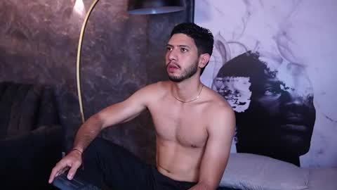 Snapshot of thiago_voss chatting on December 2025 12:21:02 PM Thiago online show from December 2025 12:21:02 PM