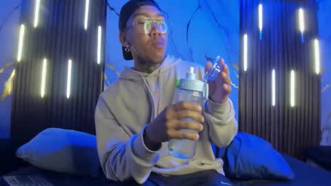 Snapshot of thiagoberry chatting on February 2026 12:45:01 PM ThiagoBerry online show from February 2026 12:45:01 PM