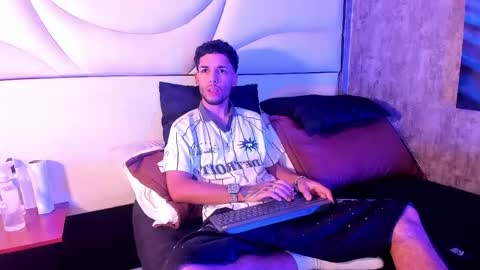 ThiagoFerreti online show from May 2026 03:57:02 AM