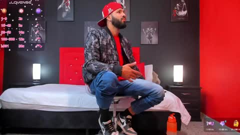 Thia Gomez online show from January 2025 12:15:02 PM