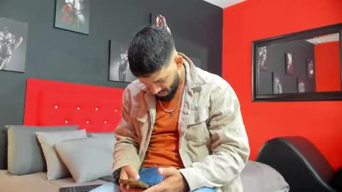 Thia Gomez online show from September 2025 12:27:02 PM