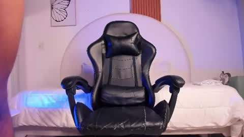 Snapshot of thiagovega_ chatting on June 2026 05:23:02 AM thiagovega_ online show from June 2026 05:23:02 AM