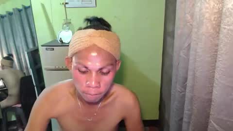 Snapshot of thick_bigcock13 chatting on November 2025 08:28:01 AM gil online show from November 2025 08:28:01 AM