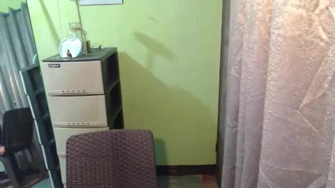 Snapshot of thick_bigcock13 chatting on December 2025 06:44:02 AM gil online show from December 2025 06:44:02 AM