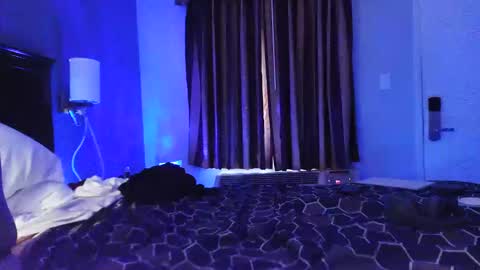 thickascole online show from October 2025 07:26:02 PM