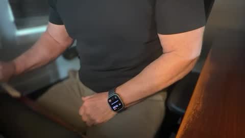 Snapshot of thickcock_9 chatting on November 2025 05:39:02 PM thickcock_9 online show from November 2025 05:39:02 PM