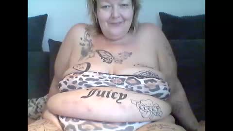 thickdarkangel online show from May 2026 05:29:01 PM